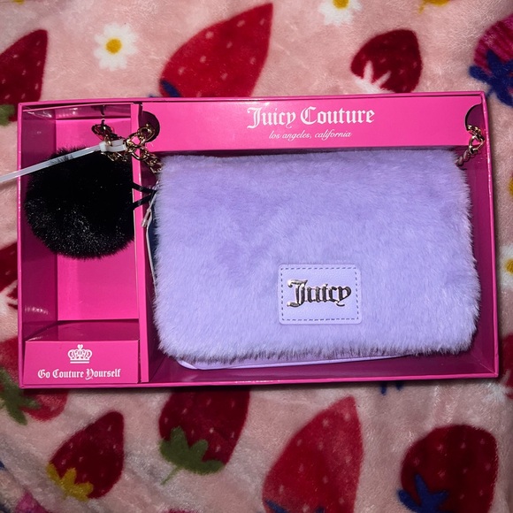 NWT Juicy Couture Flap Gothic Crossbody And Keychain Set - Picture 5 of 10